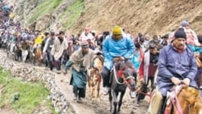 After a gap of two years, the registration for Amarnath yatra started on Monday in 446 bank branches of Jammu and Kashmir Bank, PNB Bank, Yes Bank and 100 branches of SBI Bank across the country, said an official of the Shri Amarnath Shrine Board. (HT File Photo) After a gap of two years, the registration for Amarnath yatra started on Monday in 446 bank branches of Jammu and Kashmir Bank, PNB Bank, Yes Bank and 100 branches of SBI Bank across the country, said an official of the Shri Amarnath Shrine Board. (HT File Photo)