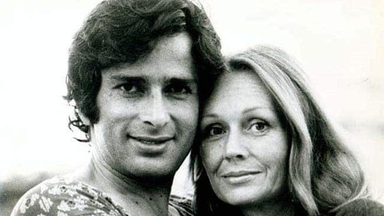 Shashi Kapoor married Jennifer Kendal at the age of 20. 