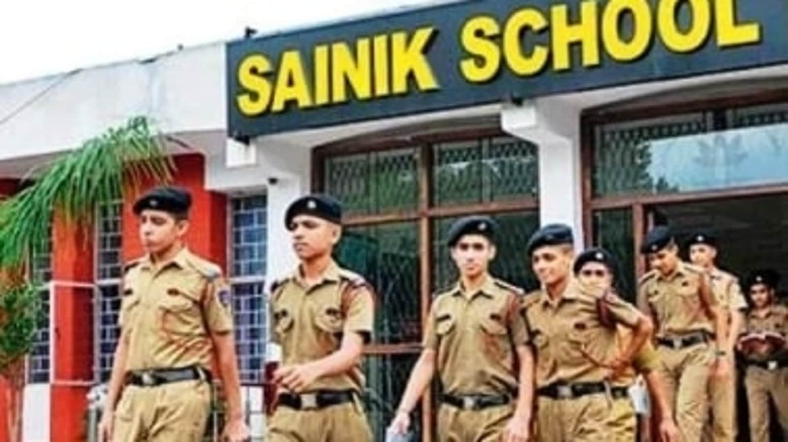 Sainik School Nalanda to recruit for 14 teaching, non teaching posts