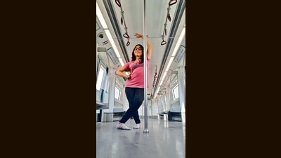 DU student Manya Dadhichi, says that many were curious to know how she maintained her balance on a moving train. DU student Manya Dadhichi, says that many were curious to know how she maintained her balance on a moving train.