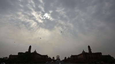 Clouds hover over Rashtrapati Bhavan, on Tuesday. (Amal KS/HT) Clouds hover over Rashtrapati Bhavan, on Tuesday. (Amal KS/HT)