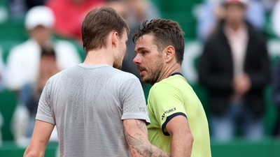 Monte Carlo Masters - Monte-Carlo Country Club, Roquebrune-Cap-Martin, France - Switzerland's Stan Wawrinka and Kazakhstan's Alexander Bublik after their first round match REUTERS/Denis Balibouse (REUTERS)