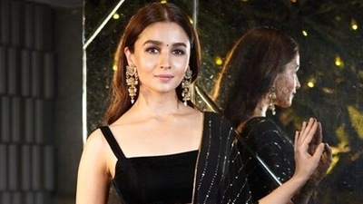 Alia Bhatt has been shooting for Rocky Aur Rani Ki Prem Kahani these days. Alia Bhatt has been shooting for Rocky Aur Rani Ki Prem Kahani these days. 