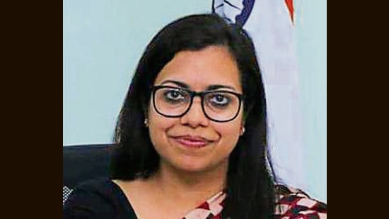 Surabhi Malik, a 2012-batch IAS officer, who has become the first woman deputy commissioner of Ludhiana. (HT Photo)