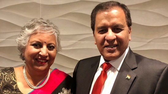 IIT Kanpur alumnus Anil Bansal and his wife Kumud Bansal have promised USD 2.5 million for the new medica school (IIT Kanpur)