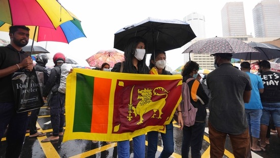 Sri Lankans Catholic priests protest in Colombo, Sri Lanka, Saturday, April 9, 2022. (AP Photo/Eranga Jayawardena)(AP)