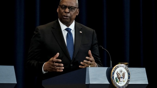 Verteidigungsminister Lloyd Austin spricht auf einer Pressekonferenz während des vierten 2+2-Ministerdialogs zwischen den USA und Indien im Außenministerium in Washington am Montag (AP).