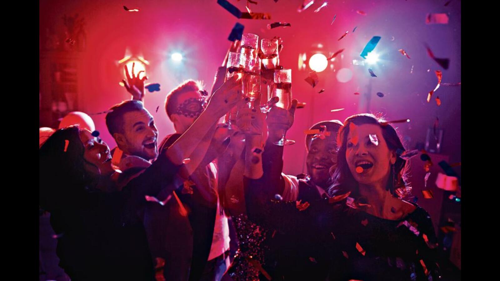 17 Best Night Clubs Near me in Delhi NCR - Nightlife in Delhi