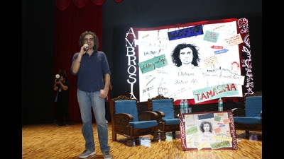 Imtiaz Ali’s recent visit to his alma mater, Delhi University was all things fun, candid and nostalgic. (Photo:Dhruv Sethi/HT) Imtiaz Ali’s recent visit to his alma mater, Delhi University was all things fun, candid and nostalgic. (Photo:Dhruv Sethi/HT)