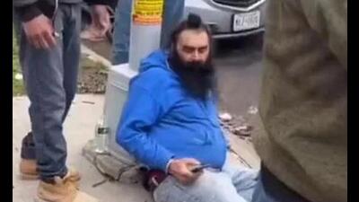 In the second such assault in less than 10 days, two Sikh men were attacked and robbed in Queens, New York, the same neighbourhood in the city where an elderly Sikh man was assaulted early this month. (Screen grab) In the second such assault in less than 10 days, two Sikh men were attacked and robbed in Queens, New York, the same neighbourhood in the city where an elderly Sikh man was assaulted early this month. (Screen grab)