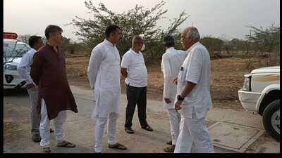 Members of the trust inspected the Dnyaneshwar Maharaj Palkhi route on Wednesday. (HT) Members of the trust inspected the Dnyaneshwar Maharaj Palkhi route on Wednesday. (HT)