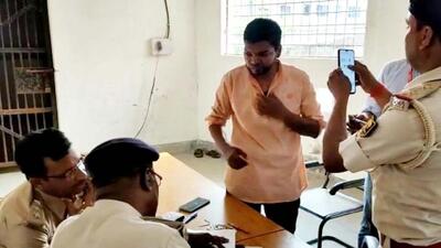 The youth arrested for firecracker blast at CM Nitish Kumar’s meeting in Nalanda. (HT)