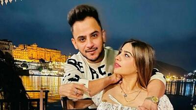 Singer Millind Gaba with fiance Pria Beniwal. Singer Millind Gaba with fiance Pria Beniwal.