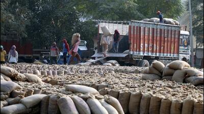 The rural development fund (RDF), as per today’s amendment, would also be spent for augmenting storage facilities in mandis to store procured stocks so as to strengthen the procurement and marketing systems in the state. (HT file photo) The rural development fund (RDF), as per today’s amendment, would also be spent for augmenting storage facilities in mandis to store procured stocks so as to strengthen the procurement and marketing systems in the state. (HT file photo)