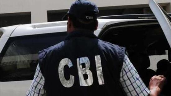 The Central Bureau of Investigation (CBI) on Wednesday made its first arrest in connection with the murder of West Bengal Congress councillor Tapan Kandu, who was shot dead by unidentified assailants in Purulia district on March 13. (Hindustan Times) The Central Bureau of Investigation (CBI) on Wednesday made its first arrest in connection with the murder of West Bengal Congress councillor Tapan Kandu, who was shot dead by unidentified assailants in Purulia district on March 13. (Hindustan Times)