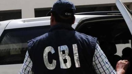 The Central Bureau of Investigation (CBI) on Wednesday made its first arrest in connection with the murder of West Bengal Congress councillor Tapan Kandu, who was shot dead by unidentified assailants in Purulia district on March 13. (Hindustan Times)