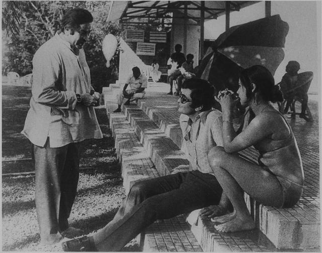 Raj Kapoor, Rishi Kapoor and Dimple Kapadia during the making of Bobby (1972). (HT Photo) Raj Kapoor, Rishi Kapoor and Dimple Kapadia during the making of Bobby (1972). (HT Photo)