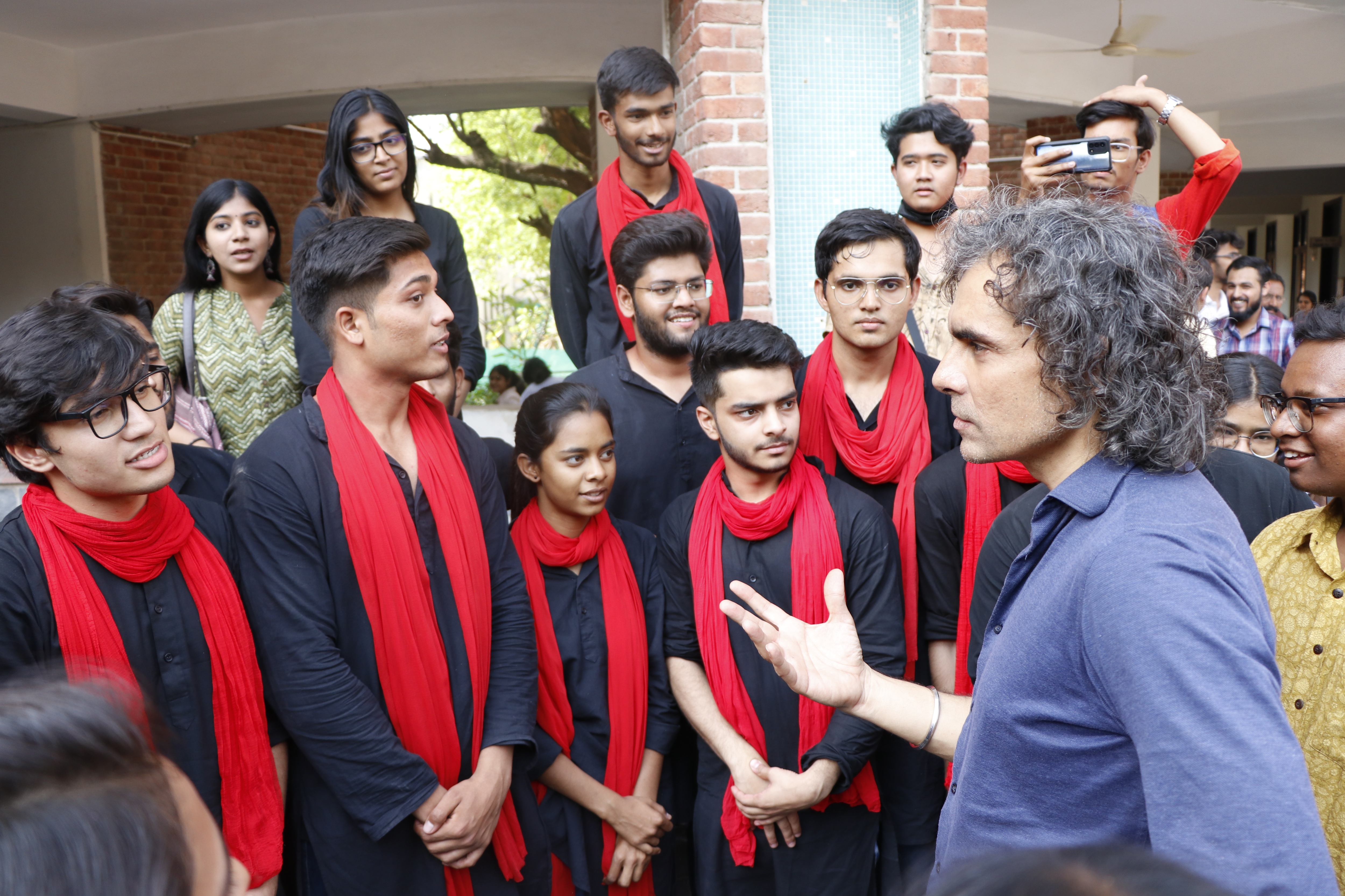 Imtiaz Ali interacts with members of Ibtida, which was founded by him in 1991. (Photo: Dhruv Sethi/HT) Imtiaz Ali interacts with members of Ibtida, which was founded by him in 1991. (Photo: Dhruv Sethi/HT)