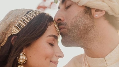 Ranbir and Alia got married at his home Vastu in Mumbai. Ranbir and Alia got married at his home Vastu in Mumbai.