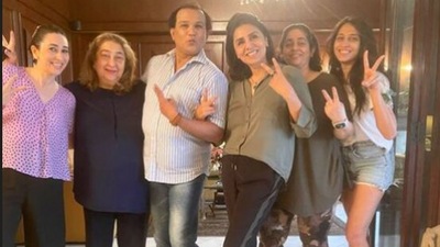 Neetu Kapoor shares a picture of her dance squad. Neetu Kapoor shares a picture of her dance squad.
