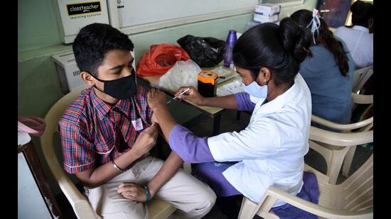 Navi Mumbai Municipal Corporation completes 74% first dose vaccination ...