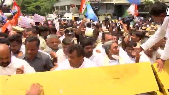 Karnataka witnessed a huge protest over the contractor's death.&nbsp;