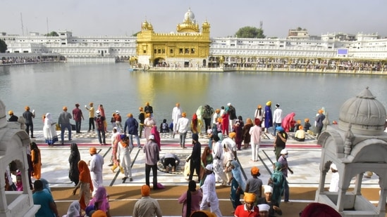 Baisakhi is a spring harvest festival celebrated in Punjab and in other parts of north India. It is called Bihu in Assam, Vishu in Kerala, Karnataka, Pondicherry, Poila Boishakh in Bengal and Puthandu in Tamil Nadu.(HT Photo/Sameer Sehgal)