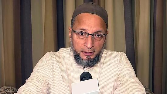All India Majlis-E-Ittehadul Muslimeen (AIMIM) chief Asaduddin Owaisi on Thursday accused the Gujarat government of not doing enough to stop the violence that had broken out in the state on Ram Navami. (ANI PHOTO.)