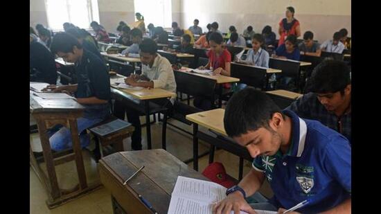 The Savitribai Phule Pune University (SPPU) has declared its schedule for the next semester examination to be starting from May 2 (HT FILE PHOTO)