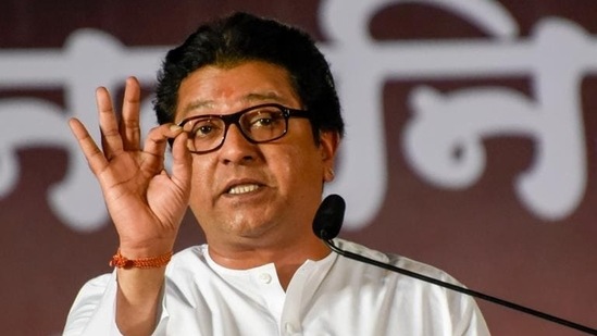 On Thursday, Raj Thackeray faced a major setback after his party's state secretary Irfan Shaikh said that he would quit the MNS.(Sanket Wankhade/HT file photo)