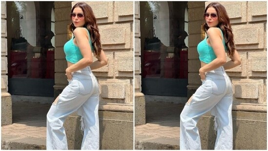 Aamna’s summer fashion diaries are just too amazing. A few days back, Aamna slayed summer fashion in a sleeveless blue cropped top and a pair of distressed denims.(Instagram/@aamnasharifofficial)
