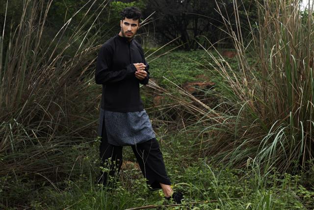 A handwoven charcoal black and grey tussar cotton kurta from designer Wajahat Rather’s collection, Dastawaiz. A handwoven charcoal black and grey tussar cotton kurta from designer Wajahat Rather’s collection, Dastawaiz.