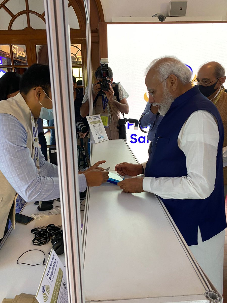 PM Narendra Modi purchasing the very first ticket of the museum (Twitter/Prasar Bharti)