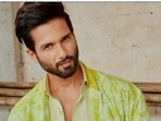 Shahid Kapoor is currently awaiting the release of his upcoming film Jersey starring Mrunal Thakur. The actor has started the promotions of the film in full swing. Often, the snippets from his promotion diaries make their way on his Instagram profile and make us take notes. From co-ord ensembles to merging ethnic and casual styles, Shahid is up for all of it.(Instagram/@shahidkapoor)