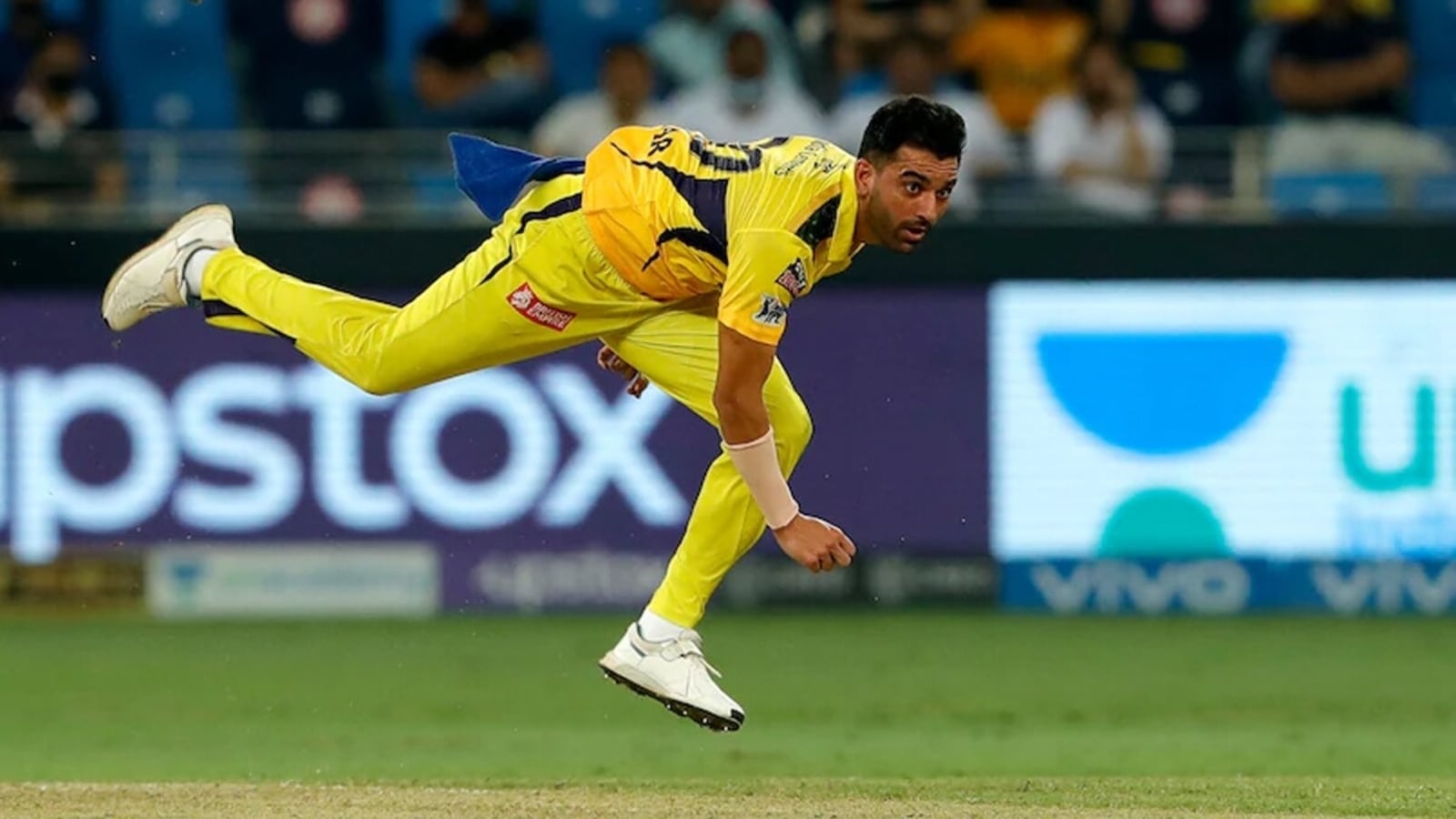 Deepak Chahar pens emotional message for CSK fans after being ruled out of IPL 2022, says he is 'sorry'