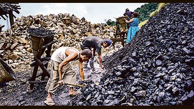 If the proposal is approved, oil and gas extraction will not be considered a mining activity anymore. (Bloomberg) If the proposal is approved, oil and gas extraction will not be considered a mining activity anymore. (Bloomberg)