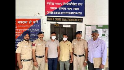 The accused in custody of Chandigarh Police. (HT Photo)