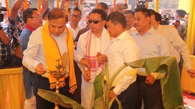 Himanta Biswa Sarma takes part in Bhumi Puja for the construction of a 1.4-km-long 4-lane flyover along with a 2-lane extended arm on Lumding-Dimapur Road at Diphu, Karbi Anglong. (Twitter/ Himanta Biswa Sarma )