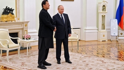Imran Khan met Russian President Vladimir Putin after Russia began its attack on Ukraine. Imran Khan met Russian President Vladimir Putin after Russia began its attack on Ukraine. 