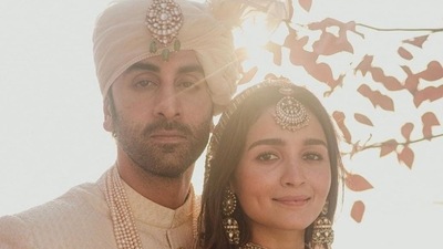Alia and Ranbir got married on Thursday. Alia and Ranbir got married on Thursday.