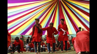 PGDAV’s street play society, Rudra, organised the competition, Shor, where social issues became the primary focus of most performances. (Photo: Dhruv Sethi/HT) PGDAV’s street play society, Rudra, organised the competition, Shor, where social issues became the primary focus of most performances. (Photo: Dhruv Sethi/HT)
