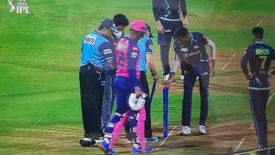 Hardik Pandya broke the stumps with a bullet throw (Screengrab)