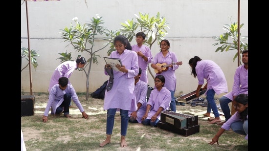 Around 10 teams participated in the street play competition, Shor. (Photo: Dhruv Sethi/HT)