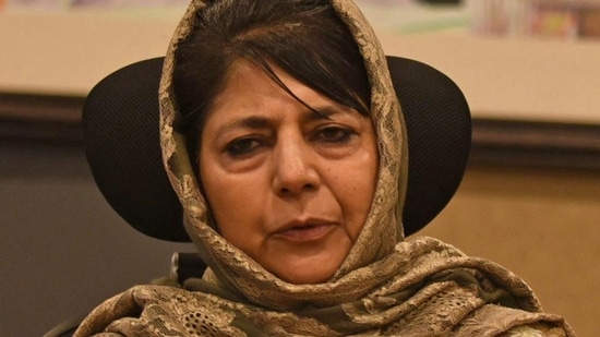 Mehbooba Mufti said BJP is bulldozing India's constitution with vengeance.&nbsp;(HT_PRINT)