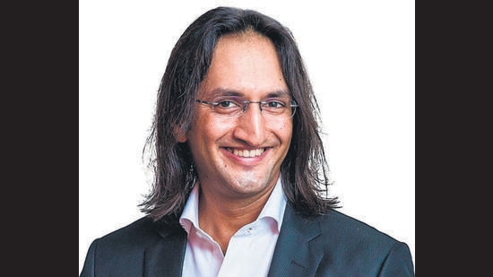 apa CJ is an international stand-up comedian and executive coach apa CJ is an international stand-up comedian and executive coach