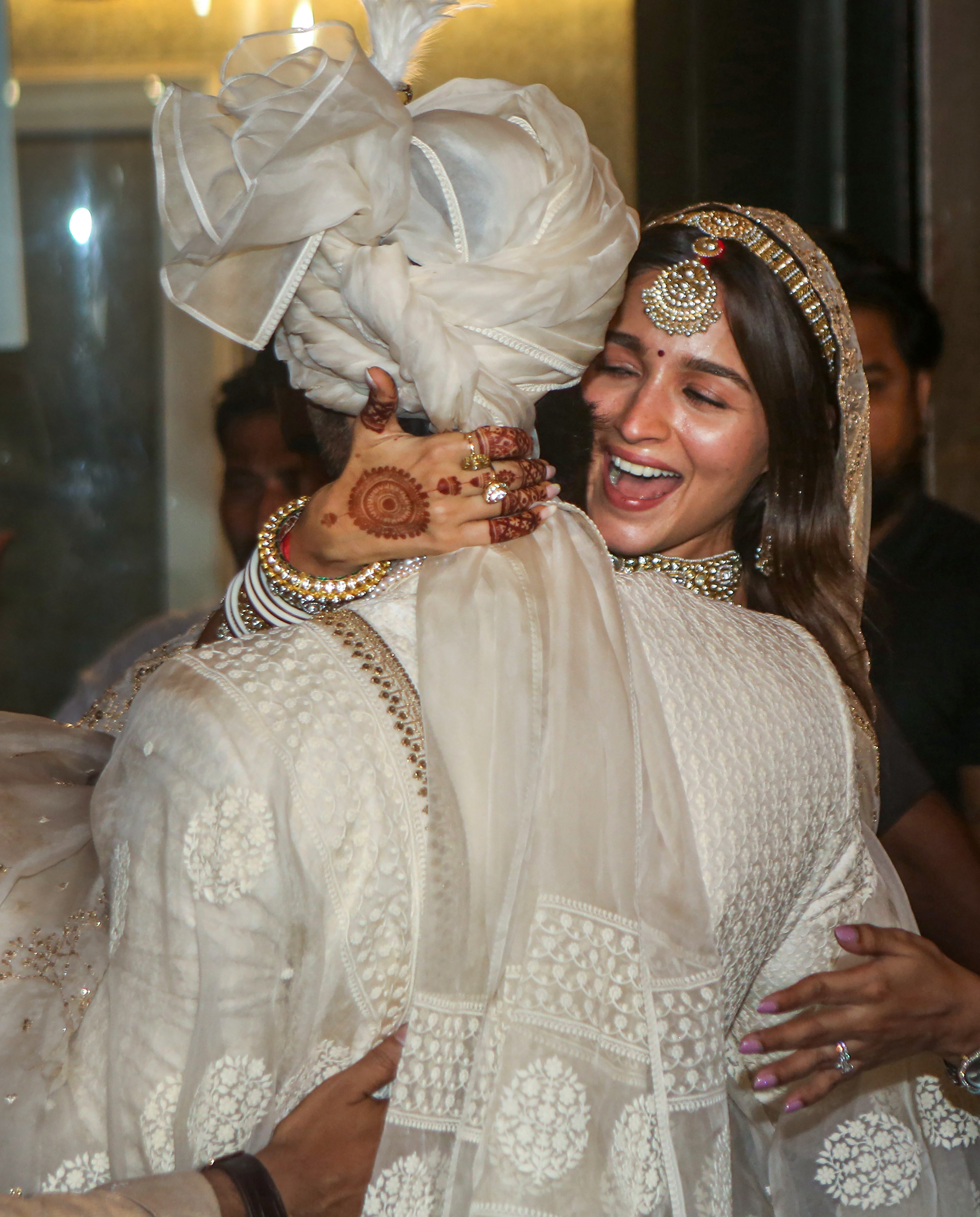 who designed alia bhatt wedding dress Alia Bhatt recalls wedding memories she will 'cherish forever', celebrates 25 years of Sabyasachi