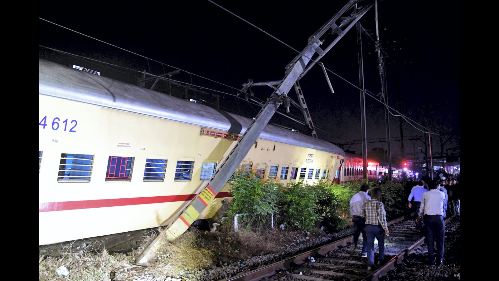 Local train services affected for 12 hours due to Matunga derailment