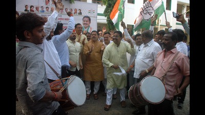MVA members are seen celebrating, after winning Kolhapur bypollss, at Congress Bhavan on Saturday. (HT PHOTO) MVA members are seen celebrating, after winning Kolhapur bypollss, at Congress Bhavan on Saturday. (HT PHOTO)