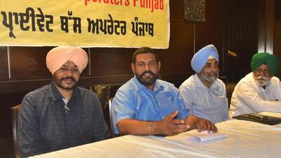 Ruing losses, the operators demanded that the government announce free travel for women in private buses and compensate private operators as is done for Roadways and Pepsu Road Transport Corporation (PRTC) buses. (HT Photo) Ruing losses, the operators demanded that the government announce free travel for women in private buses and compensate private operators as is done for Roadways and Pepsu Road Transport Corporation (PRTC) buses. (HT Photo)