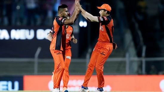 Sunrisers Hyderabad Umran Malik celebrates the dismissal of Kolkata Knight Riders Sheldon Jackson(ANI)